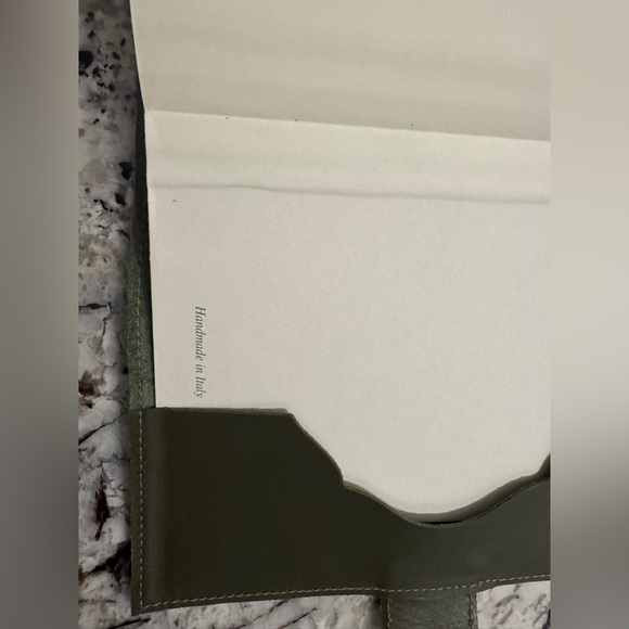 Notebook - Picture 5 of 5